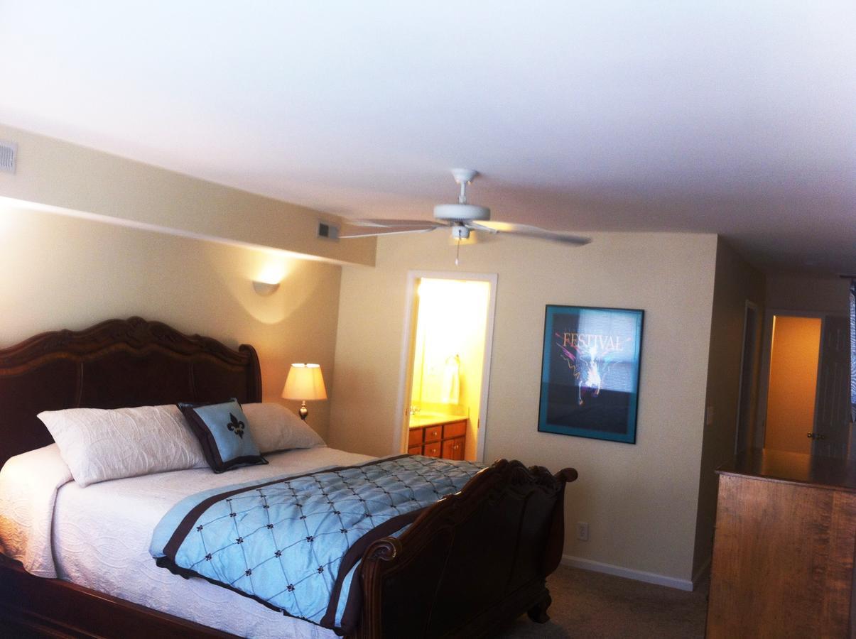 Restaurant Row Townhouse 2 King Bedrooms ルイスビル エクステリア 写真